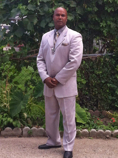 Milton Douglas Photo 15