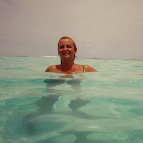 Amy Lang Photo 18