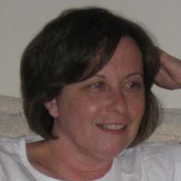 Lori Lyons Photo 52