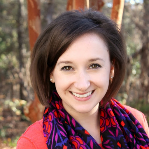 Laura Cox Photo 10