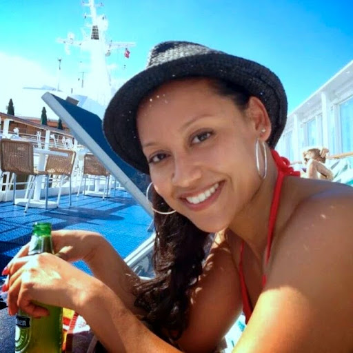 Maria Olivo Photo 11