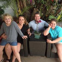 Julia Shelton Photo 32
