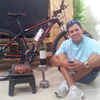 Angel Molina Photo 24