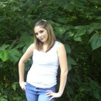 Ana Brady Photo 7