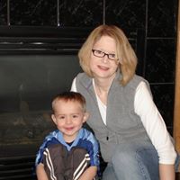 Kelly Hansen Photo 27