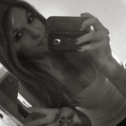 Samantha Swanson Photo 19