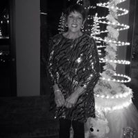 Rose Plummer Photo 23