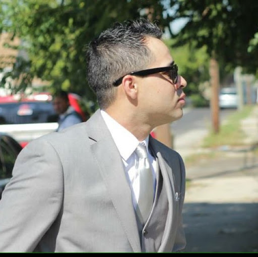 Daniel Aponte Photo 13