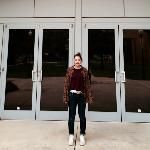 Anna Oswald Photo 6