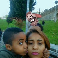 Stephanie Neves Photo 34