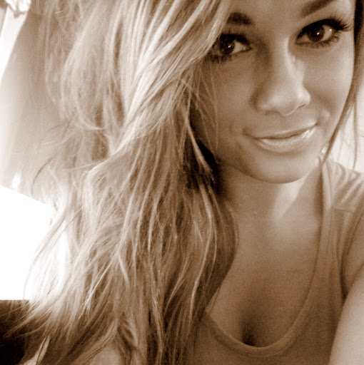 Eleanor Watson Photo 14