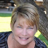 Jennifer Otten Photo 18