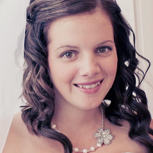 Amanda Burrows Photo 31