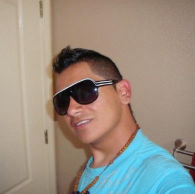 Jose Robles Photo 26