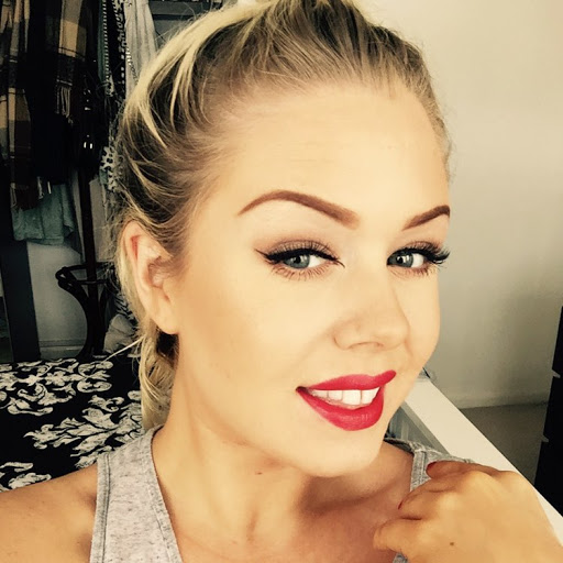 Laura Keen Photo 1