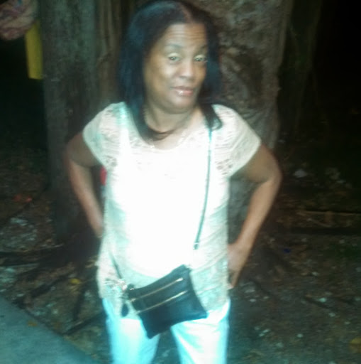 Cynthia Singletary Photo 3