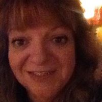 Kelly Moffett Photo 9