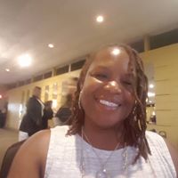 Lisa Treadwell Photo 12