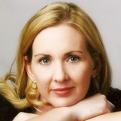 Lori Kelly Photo 18