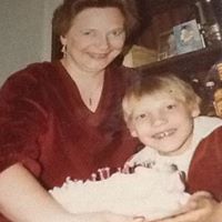 Helen Adams Photo 40