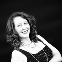 Susan Kyle Photo 20