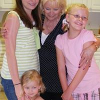 Elizabeth Conley Photo 34