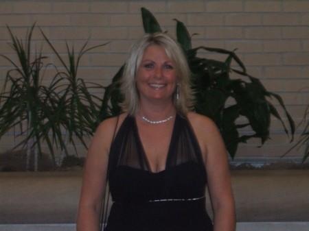 Kelly Snyder Photo 48