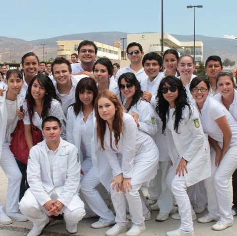 Alejandro Tovar Photo 41