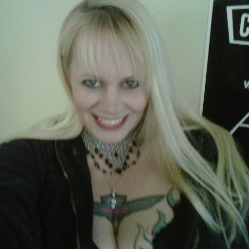 Carolyn Cary Photo 19