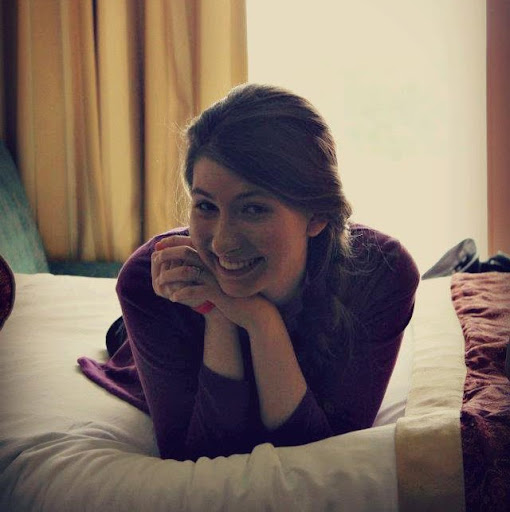 Joanna Sutton Photo 26