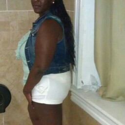 Nikia Johnson Photo 28