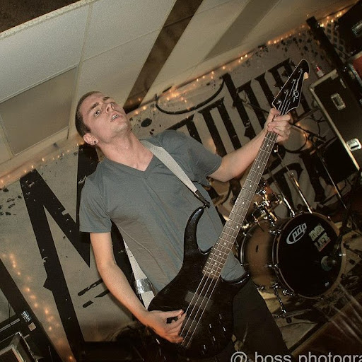 Devon Moore Photo 18