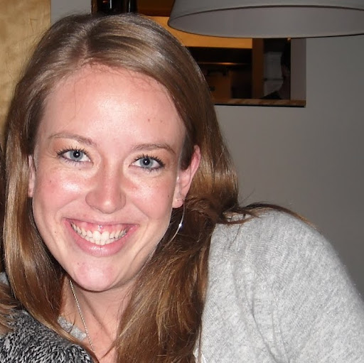 Kelly Olson Photo 37