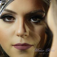 Francine Reis Photo 18