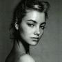 Elyse Taylor Photo 11