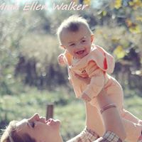 Julia Walker Photo 9