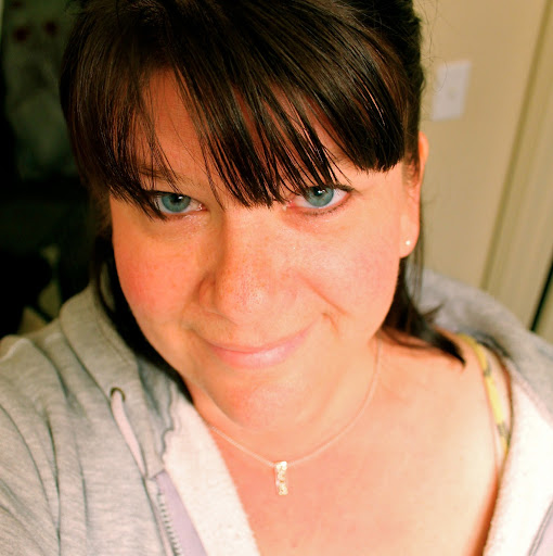 Christine Davis Photo 18