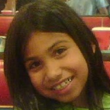 April Gonzalez Photo 8