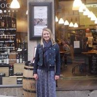 Katherine Sims Photo 17