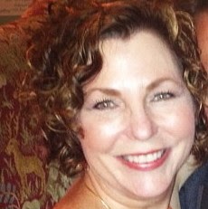 Elizabeth Altman Photo 21