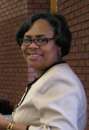 Gloria White Photo 30
