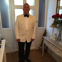 Russell Harding Photo 25