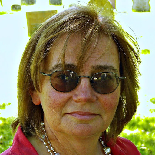 Sue Halliday Photo 4