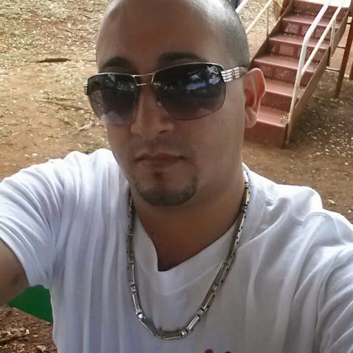 Victor Colon Photo 4