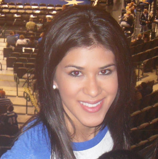 Claudia Valdez Photo 19