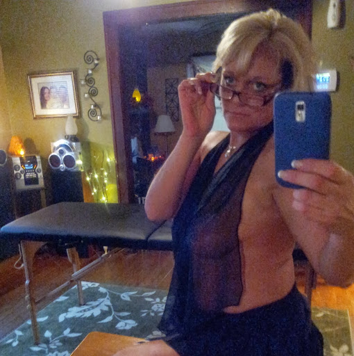 Kellie Davis Photo 9
