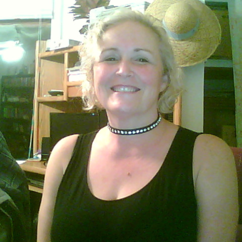 Julie Elston Photo 5