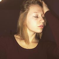 Elizabeth Little Photo 28