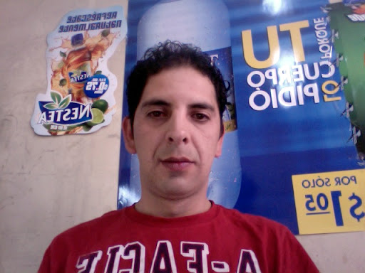 Armando Reyes Photo 5