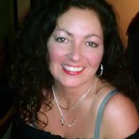 Suzanne Adams Photo 35